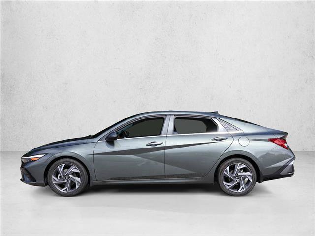 Used 2026 Hyundai Elantra Limited FWD image 8