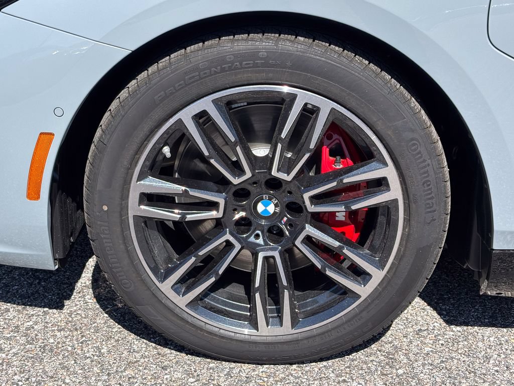 New 2027 BMW 550e xDrive w/ Premium Package AWD/4WD image 8