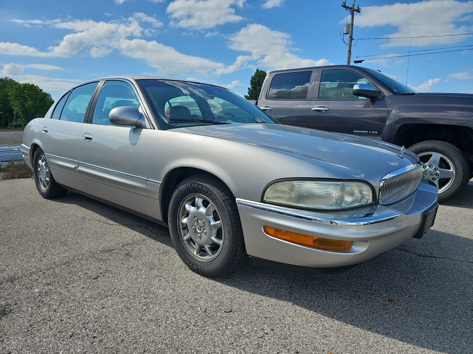Used 2004 Buick Park Avenue w/ Prestige Feature Package FWD image 1