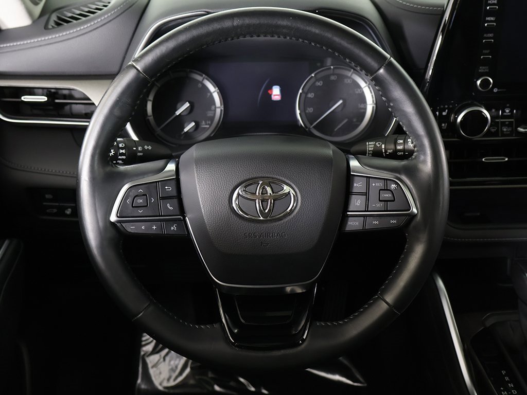 Used 2020 Toyota Highlander Limited image 41