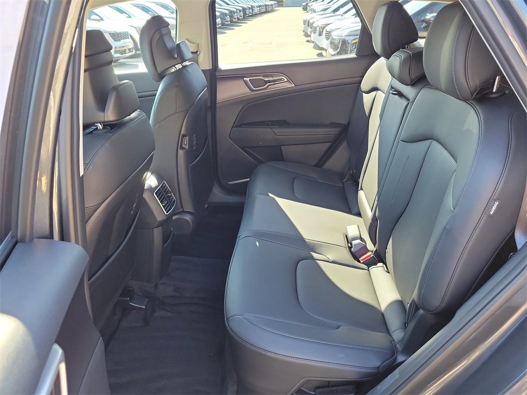 New 2026 Kia Sportage EX image 16