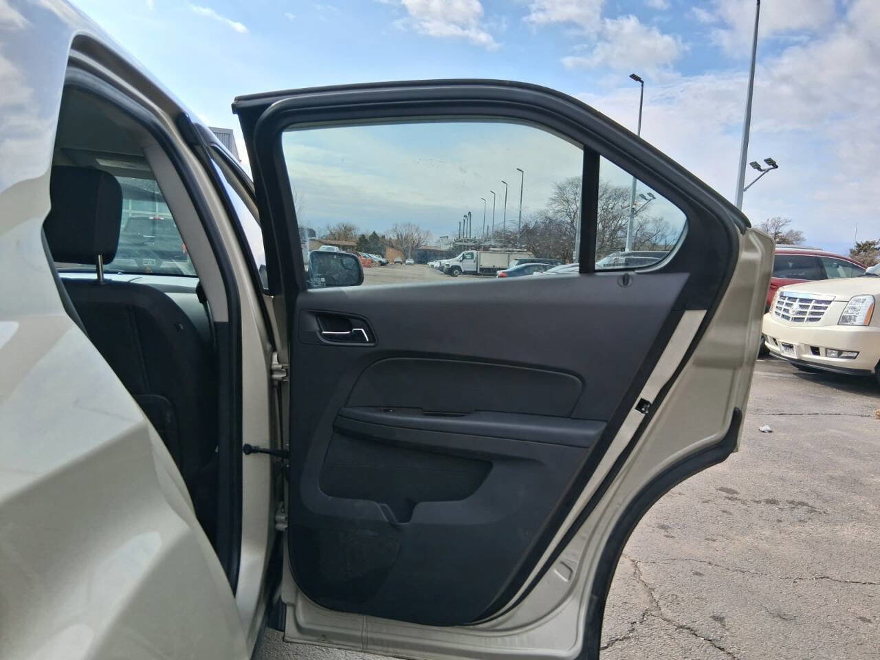 Used 2014 Chevrolet Equinox LS FWD image 13