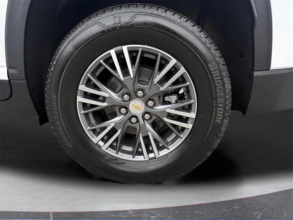 New 2026 Chevrolet Traverse LT image 11