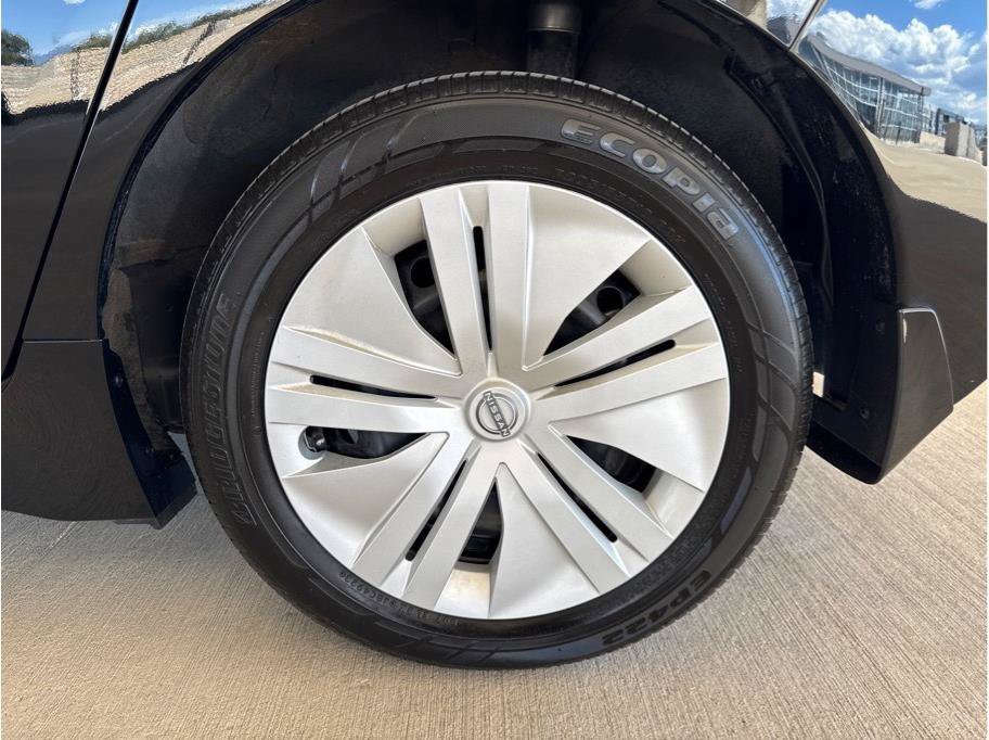 Used 2025 Nissan Leaf S FWD image 27