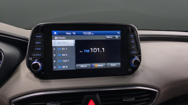 Used 2020 Hyundai Santa Fe Limited AWD/4WD image 15