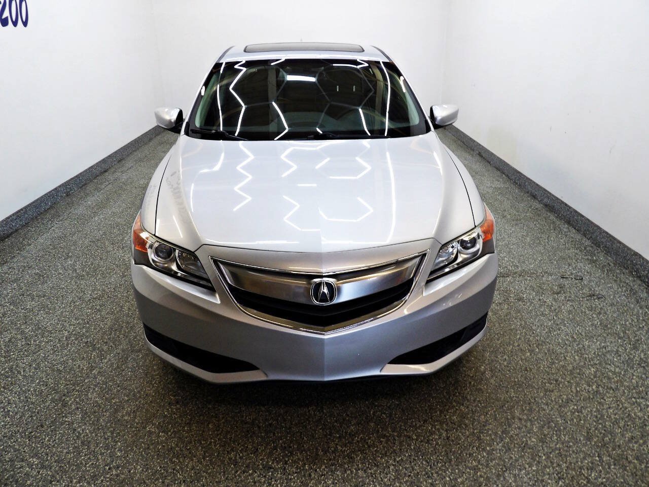 Used 2015 Acura ILX FWD image 2