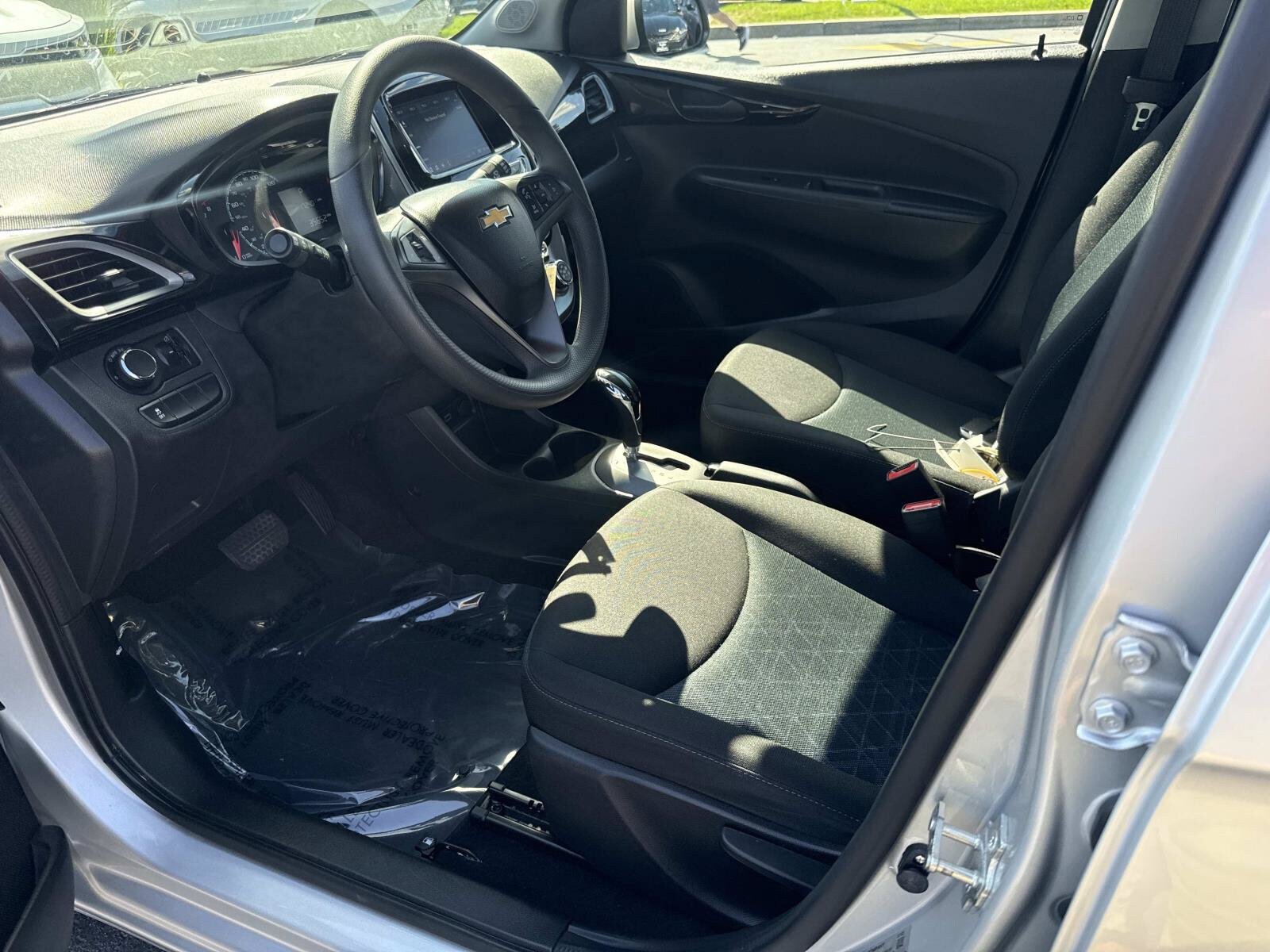 Used 2022 Chevrolet Spark LT FWD image 17