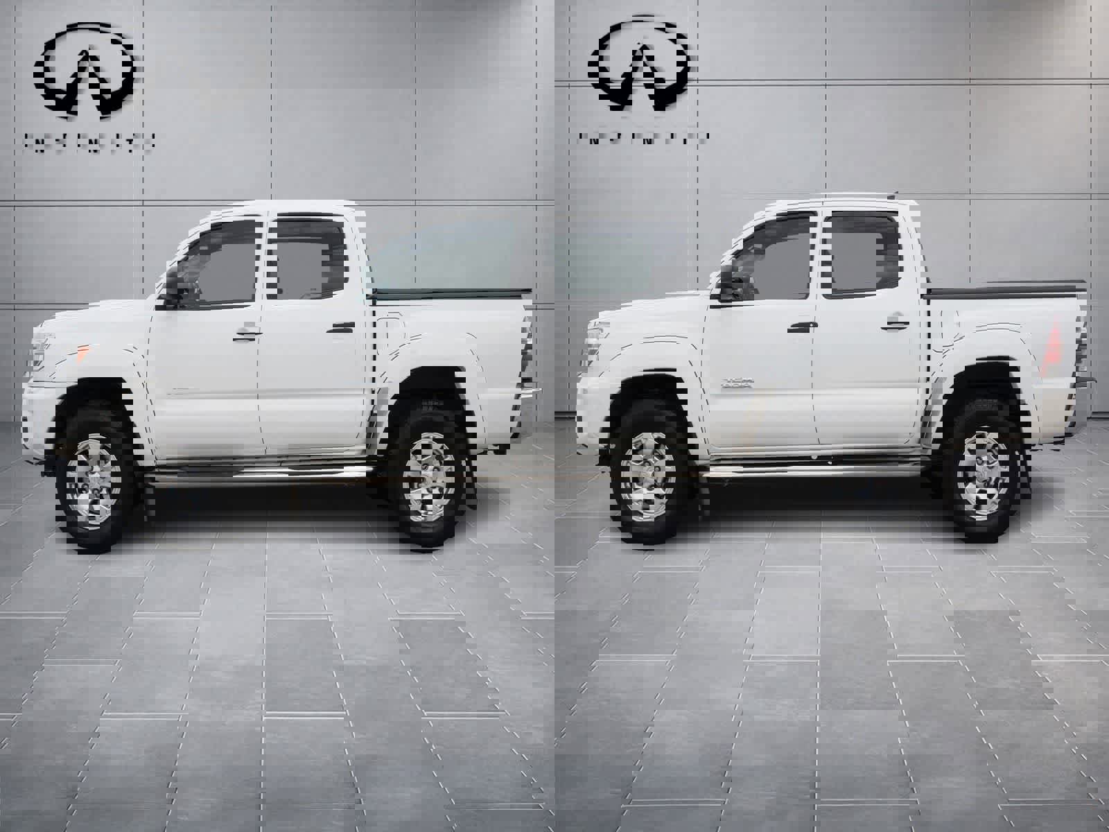 Used 2015 Toyota Tacoma PreRunner w/ SR5 Package RWD image 4