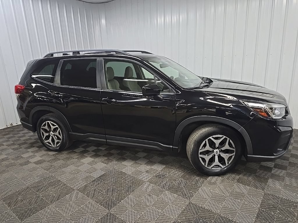 Used 2020 Subaru Forester Premium AWD/4WD image 1
