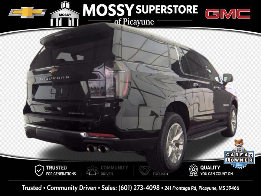 Used 2026 Chevrolet Suburban Premier w/ Sun And Tow Package AWD/4WD image 4