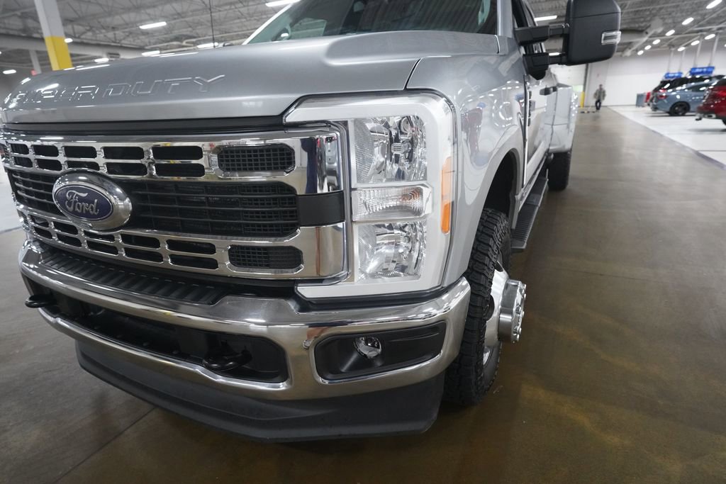 Used 2023 Ford F350 XLT w/ 360-Degree Camera Package AWD/4WD image 22