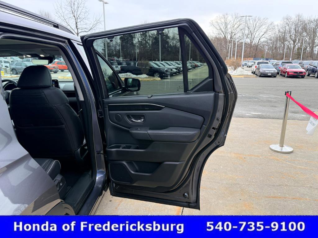 Certified 2025 Honda Pilot Elite image 21