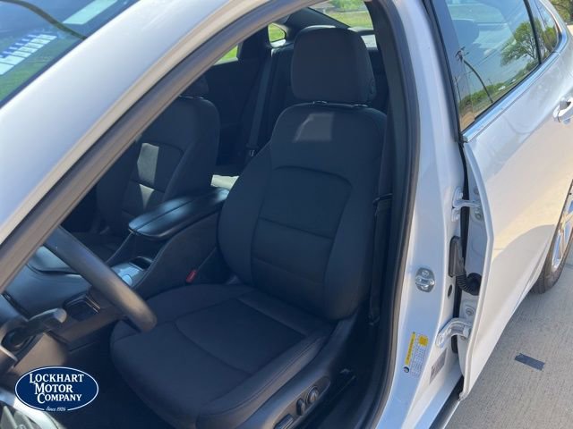 Used 2024 Chevrolet Malibu LT image 11