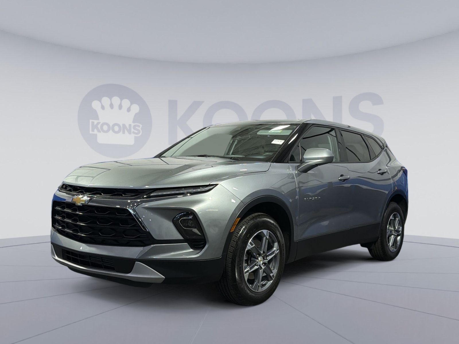 Used 2023 Chevrolet Blazer LT AWD/4WD image 1