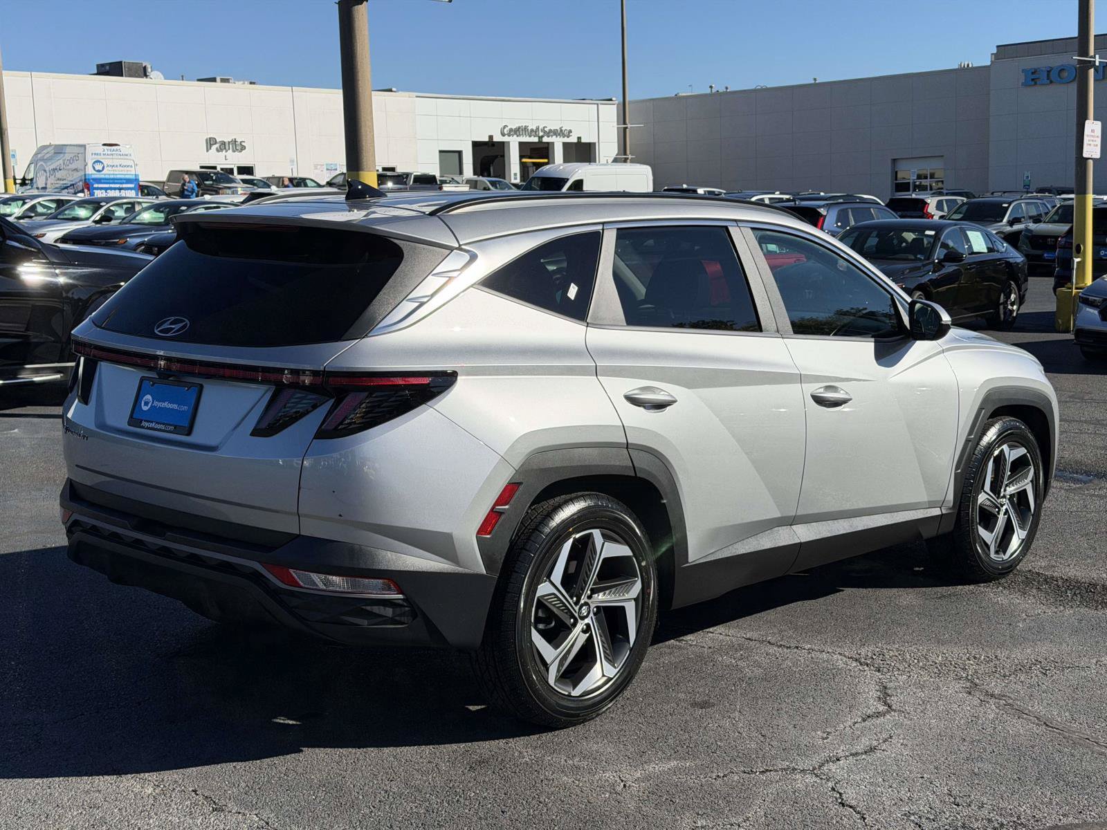 Used 2022 Hyundai Tucson SEL w/ Convenience Package FWD image 2