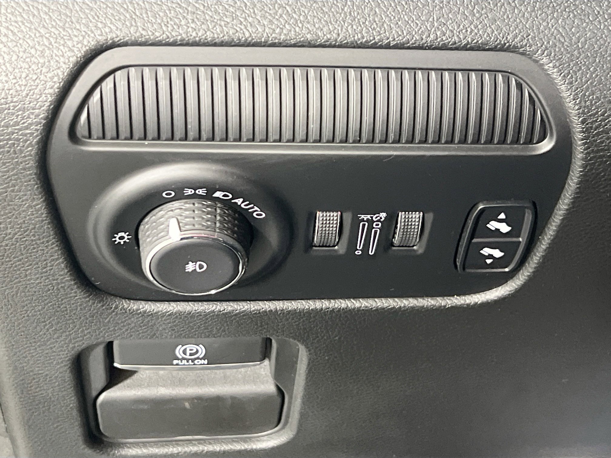 Used 2022 Jeep Wagoneer Series III w/ Flexible Seating Group AWD/4WD image 10