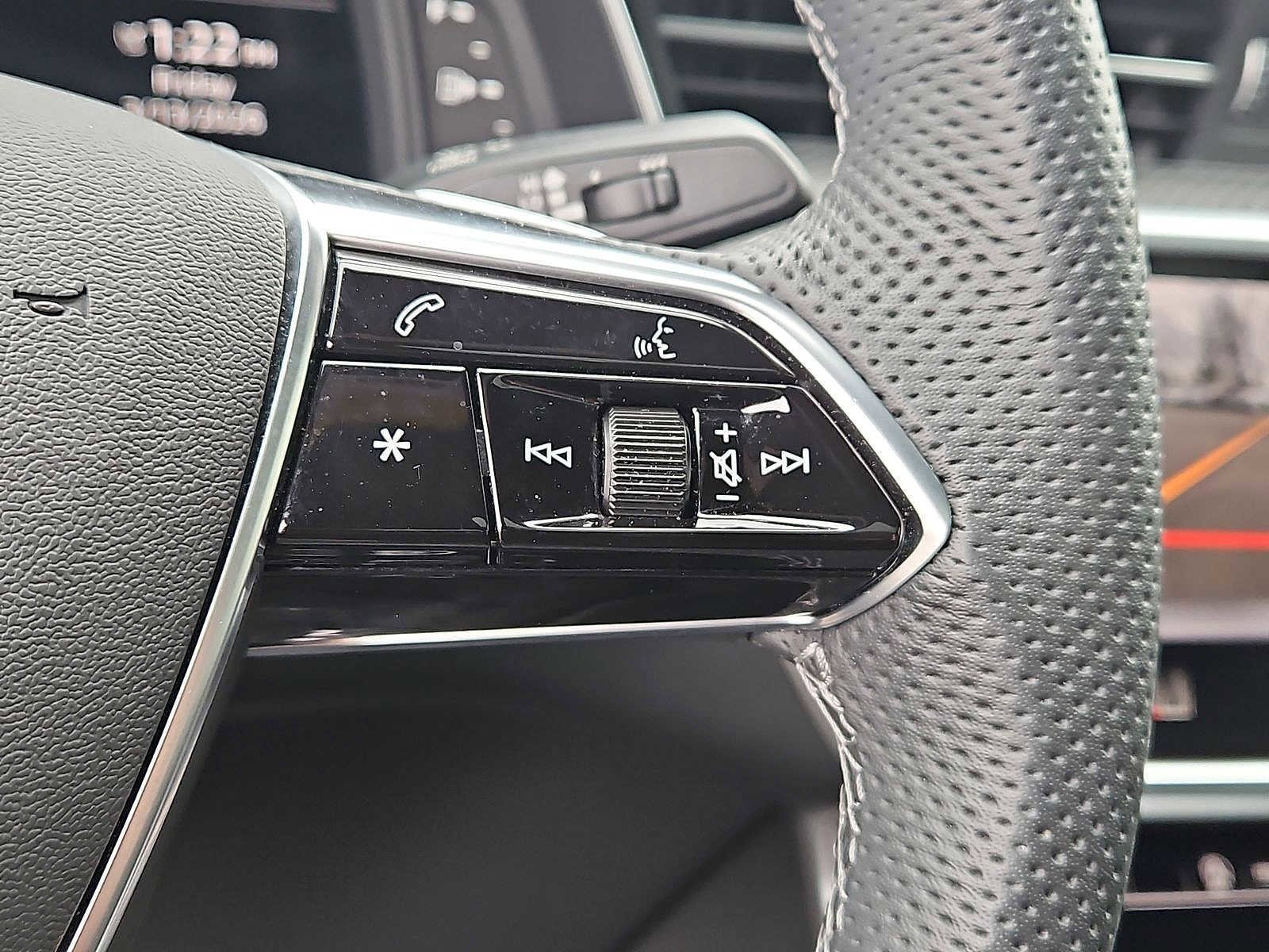 Used 2023 Audi S6 Premium Plus w/ Premium Plus Package image 18