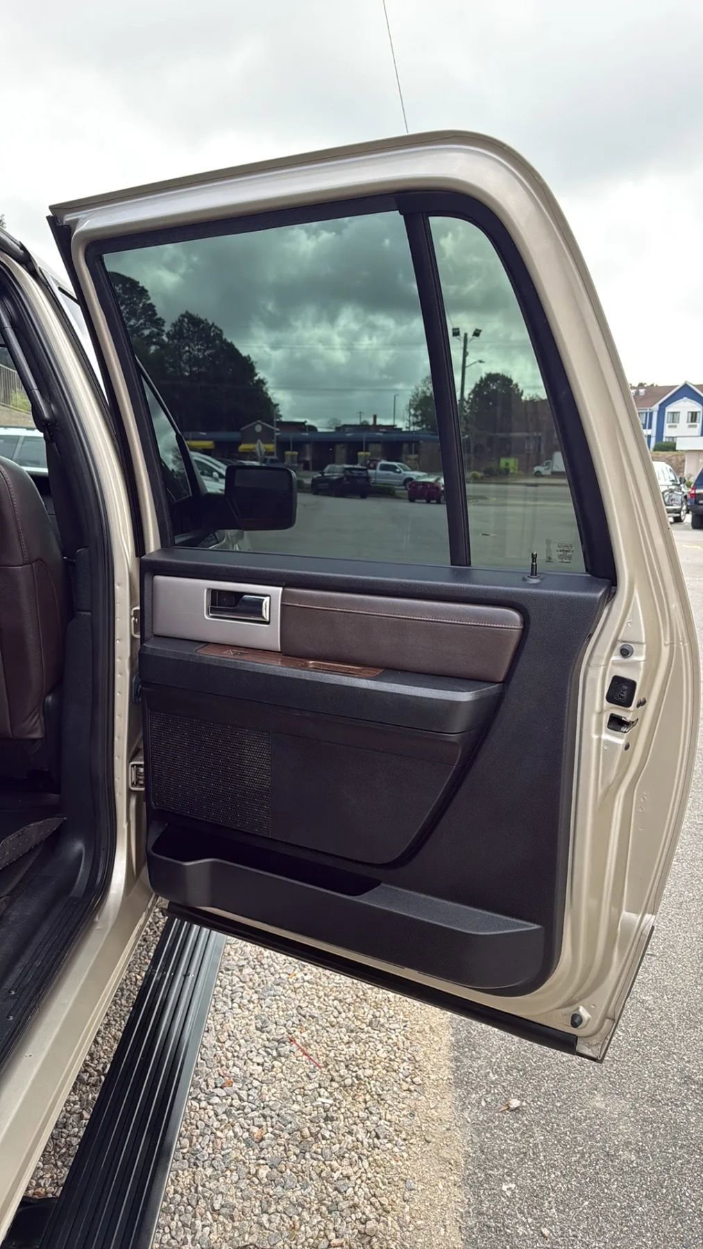 Used 2017 Ford Expedition EL King Ranch image 40