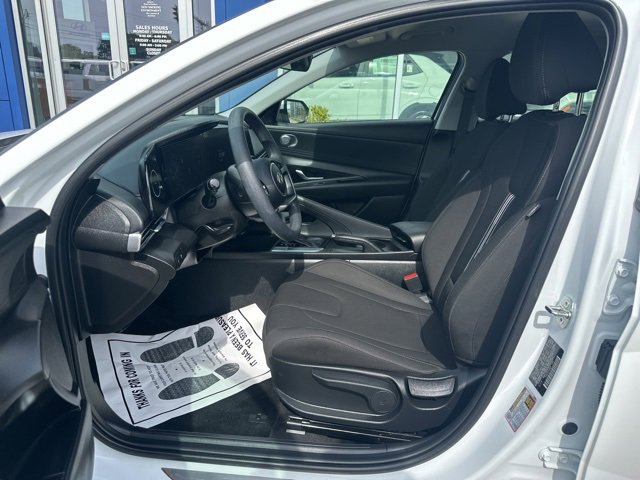 Certified 2024 Hyundai Elantra SEL image 11