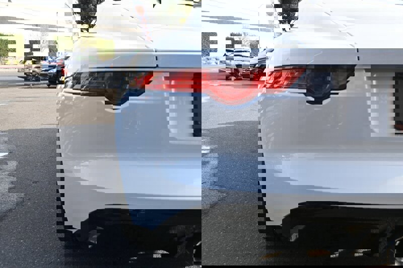 Used 2016 Jaguar F-TYPE S image 9