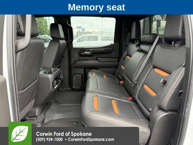 Used 2022 GMC Sierra 1500 AT4 w/ AT4 Premium Package AWD/4WD image 11