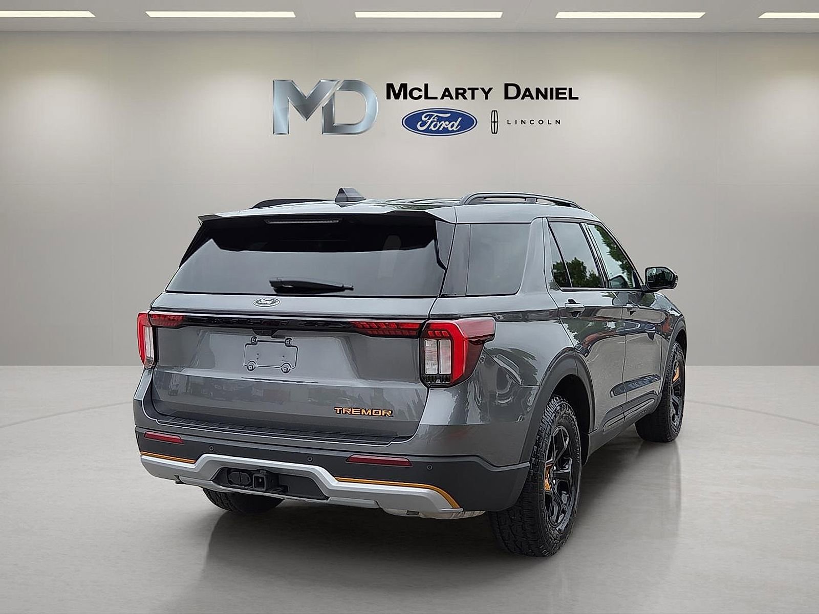 Used 2026 Ford Explorer Tremor w/ Tremor Convenience Package AWD/4WD image 5