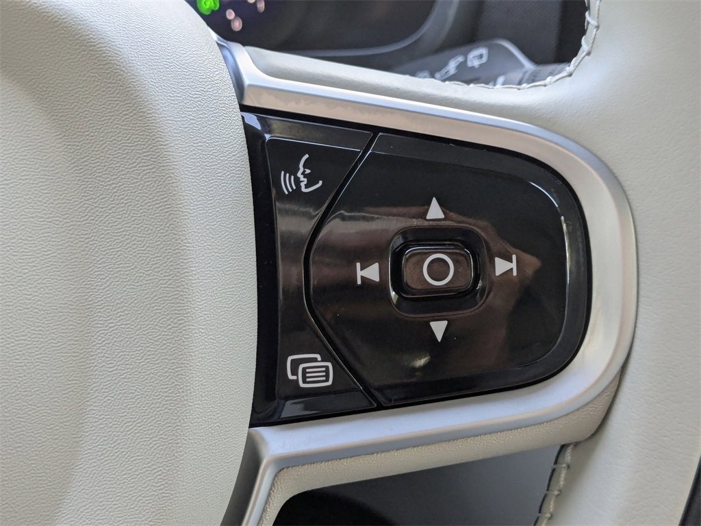 New 2026 Volvo XC90 B6 Ultra w/ Protection Package Premier image 29