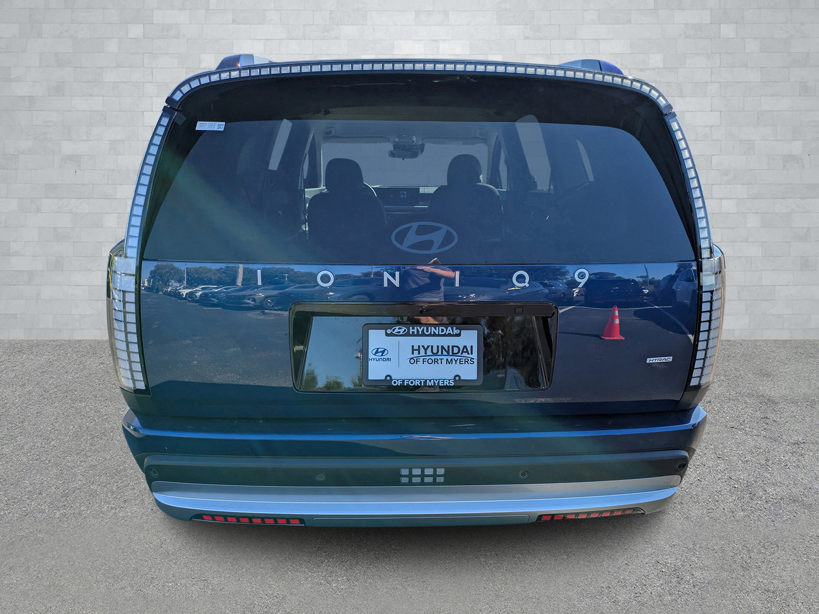 New 2026 Hyundai Ioniq 9 SE image 6