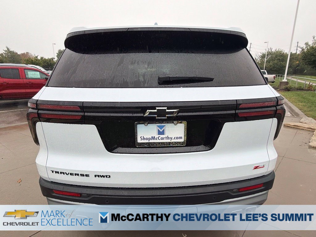 New 2027 Chevrolet Traverse Z71 w/ Enhanced Driving Package AWD/4WD image 22