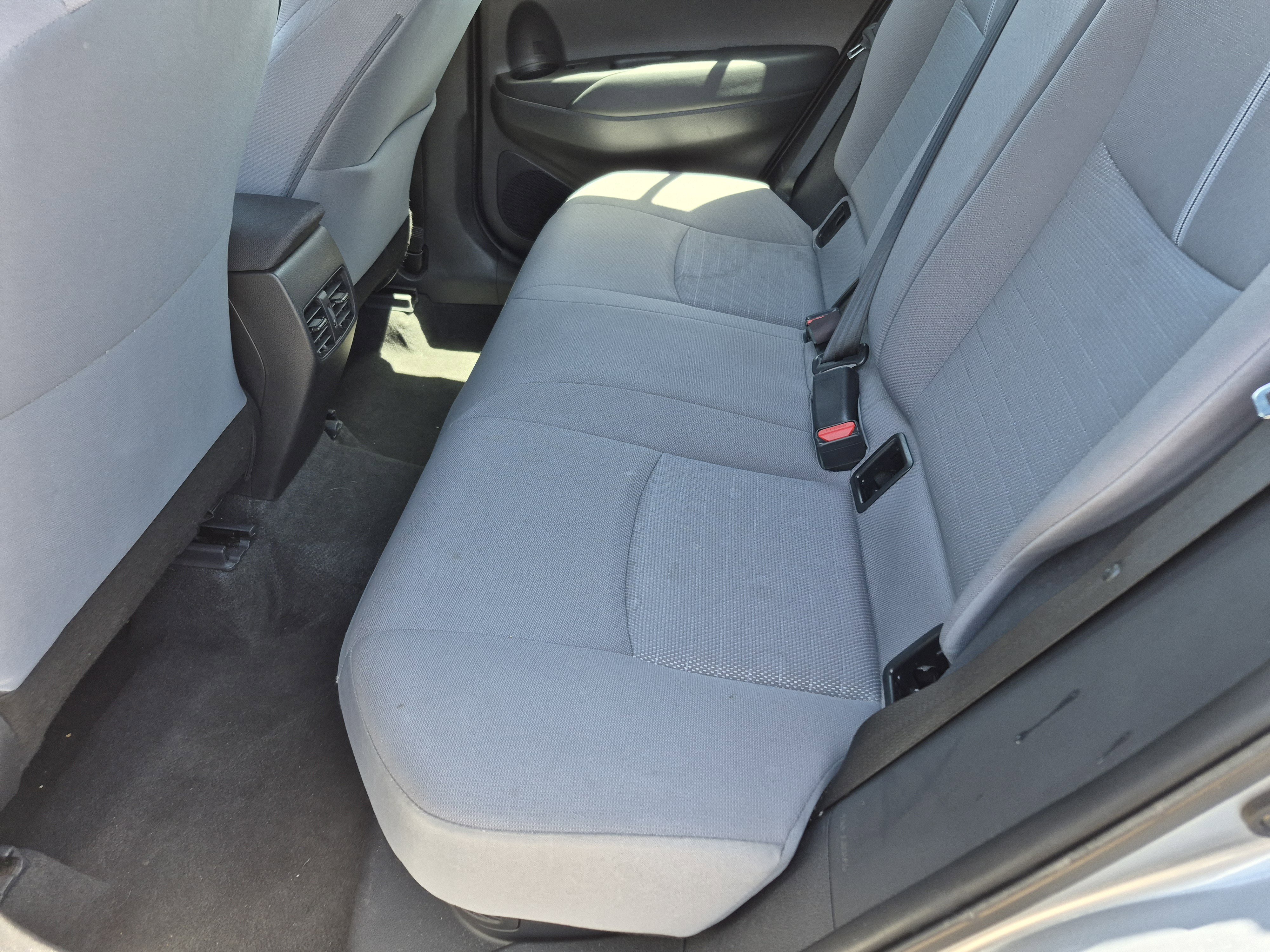 Used 2025 Toyota Corolla Cross AWD Hybrid image 17