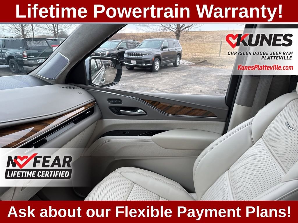 Used 2024 Cadillac Escalade Sport Platinum image 29