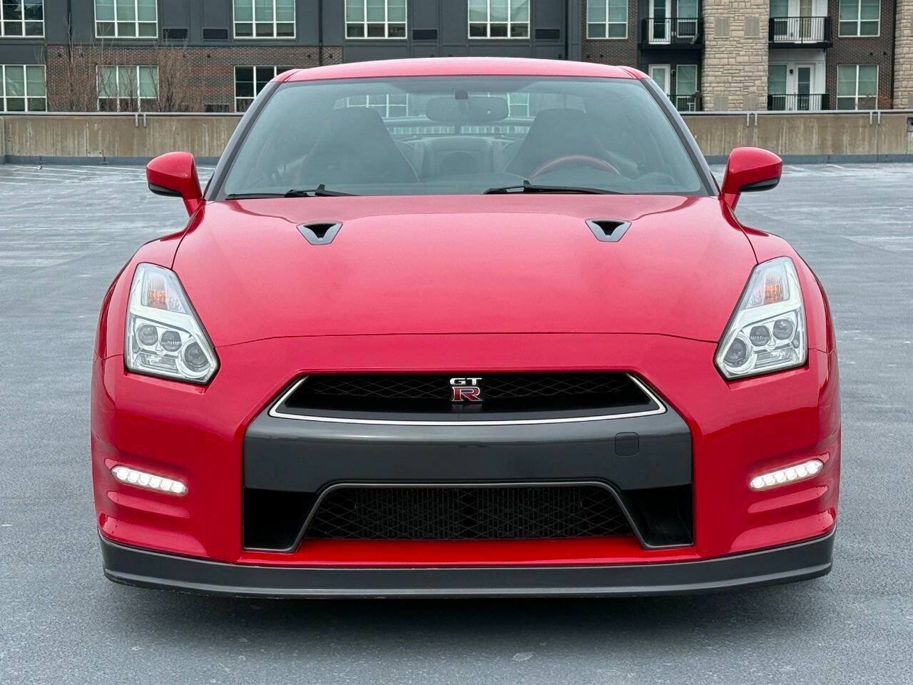 Used 2015 Nissan GT-R Black Edition AWD/4WD image 6