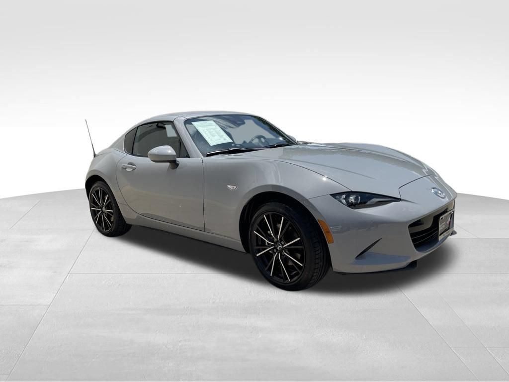 Used 2026 MAZDA MX-5 Miata RF Grand Touring RWD image 3