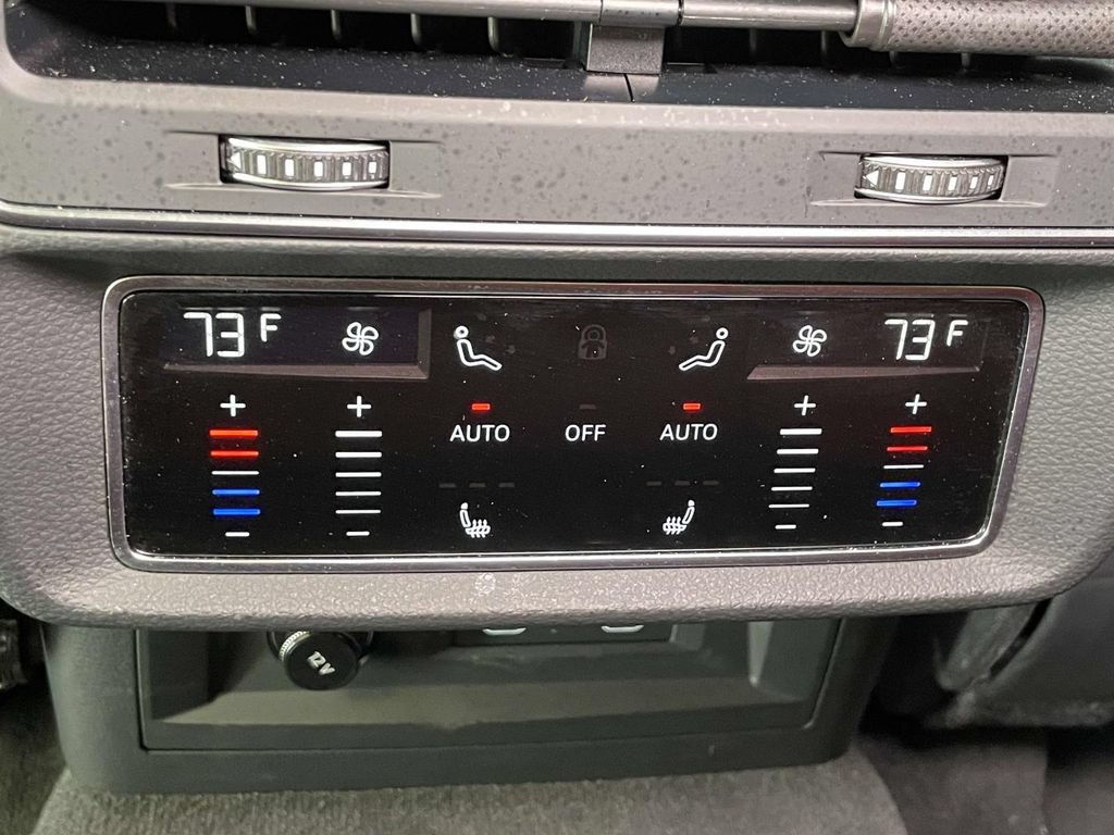 Used 2025 Audi SQ8 Premium Plus w/ 23" Wheel Package AWD/4WD image 25