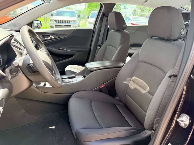Used 2023 Chevrolet Malibu LT w/ Driver Confidence Package FWD image 18