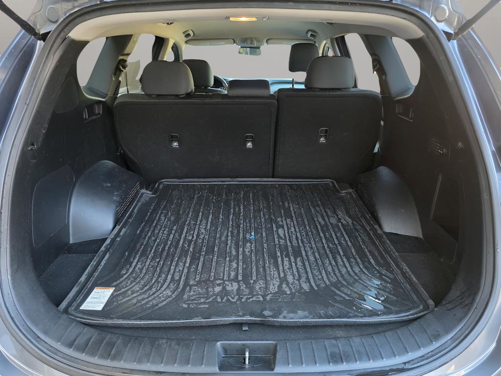 Used 2019 Hyundai Santa Fe SE w/ Cargo Package image 14