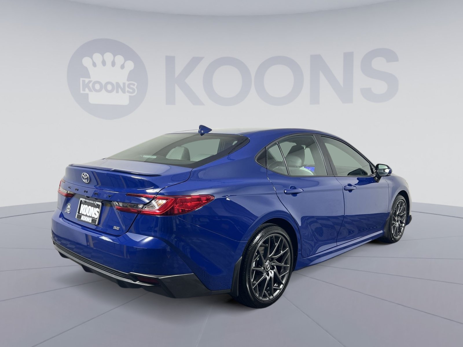 Used 2026 Toyota Camry SE w/ Convenience Package FWD image 7