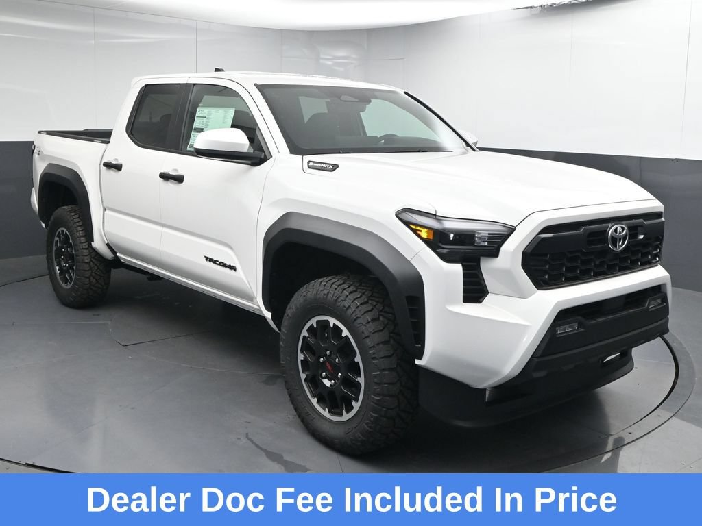 Used 2025 Toyota Tacoma TRD Off-Road AWD/4WD image 1