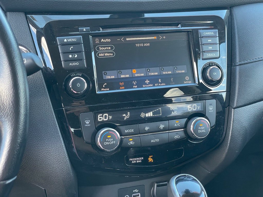 Used 2020 Nissan Rogue SV AWD/4WD image 18
