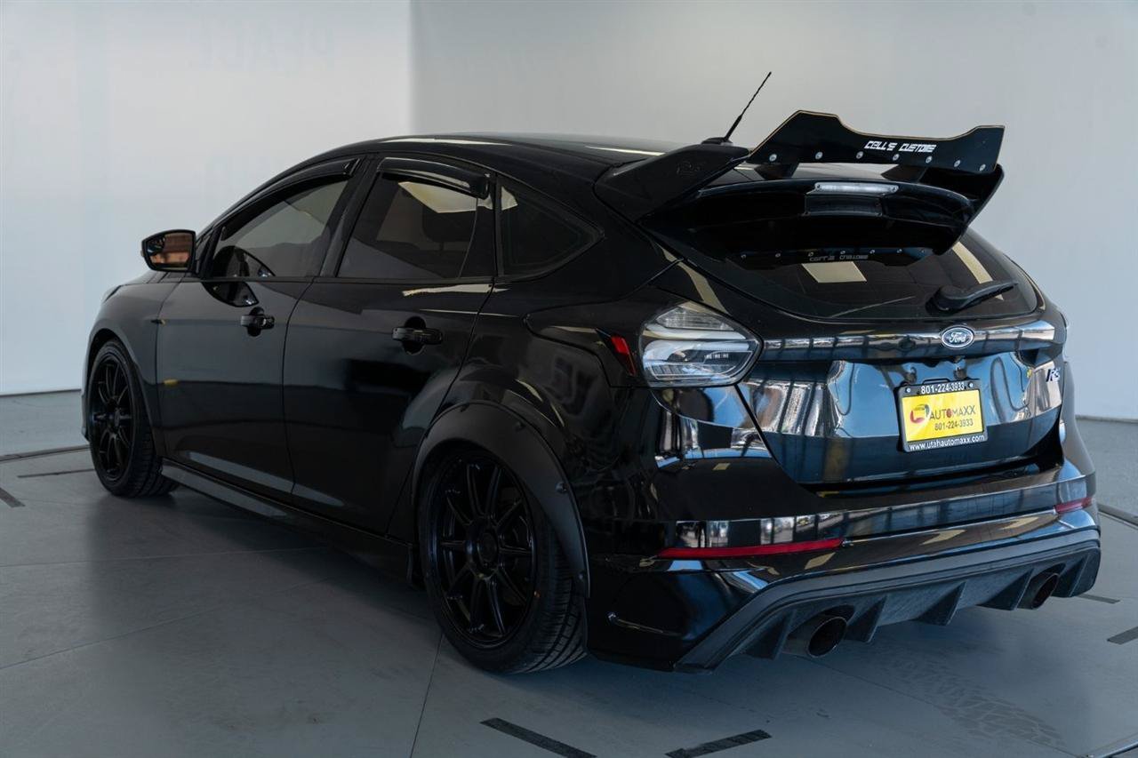 Used 2017 Ford Focus RS AWD/4WD image 6