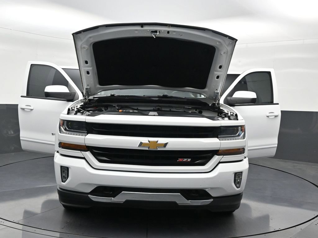 Used 2018 Chevrolet Silverado 1500 LT w/ All Star Edition image 36