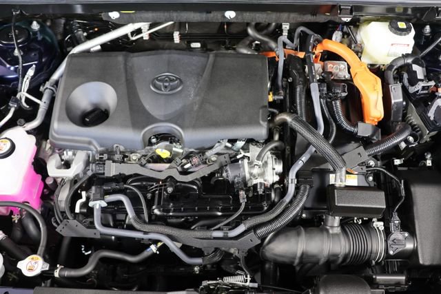 Used 2025 Toyota RAV4 XLE w/ Convenience Package image 25