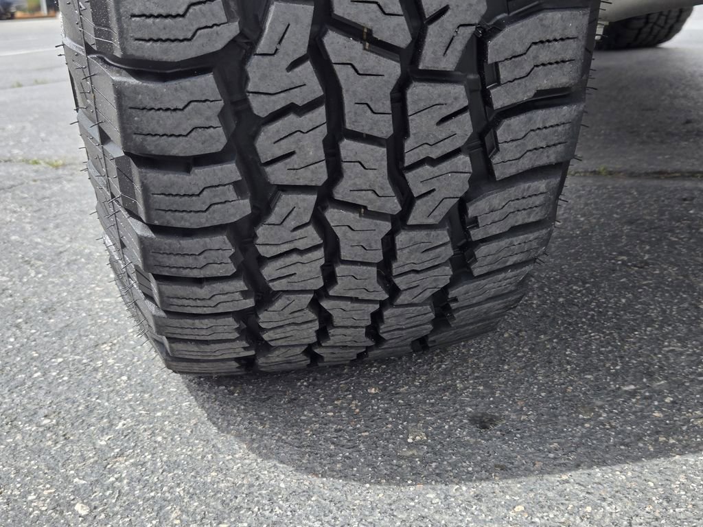 Used 2024 Ford Bronco Black Diamond AWD/4WD image 12