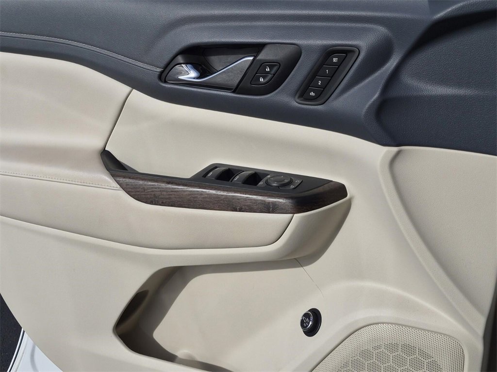 Certified 2023 GMC Acadia Denali w/ Denali Technology Package image 32