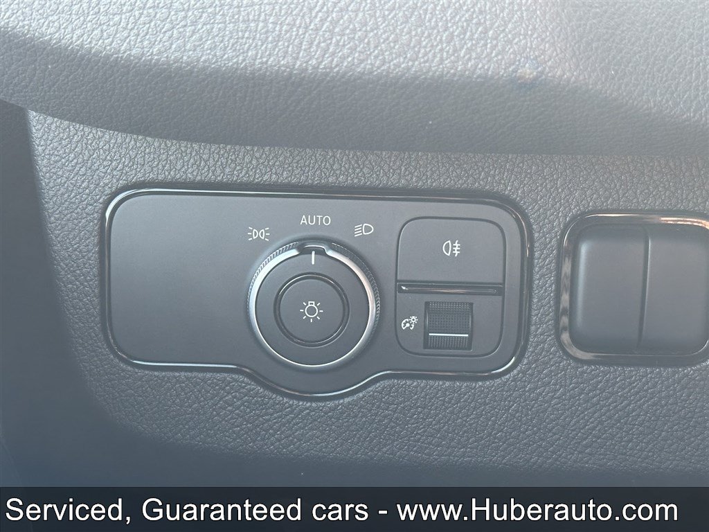 Used 2024 Mercedes-Benz Sprinter 2500 image 38