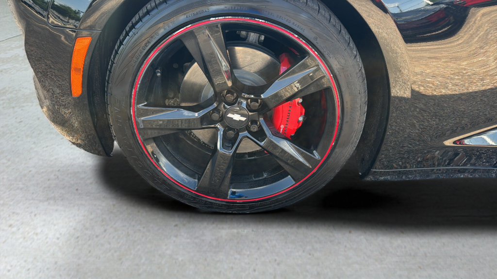 Used 2022 Chevrolet Camaro LT w/ RS Package RWD image 19