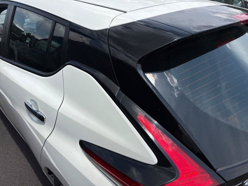 Used 2018 Nissan Leaf SV FWD image 9