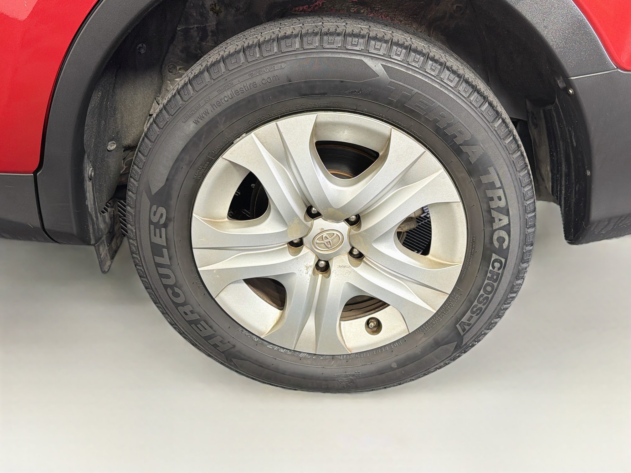 Used 2015 Toyota RAV4 LE FWD image 11