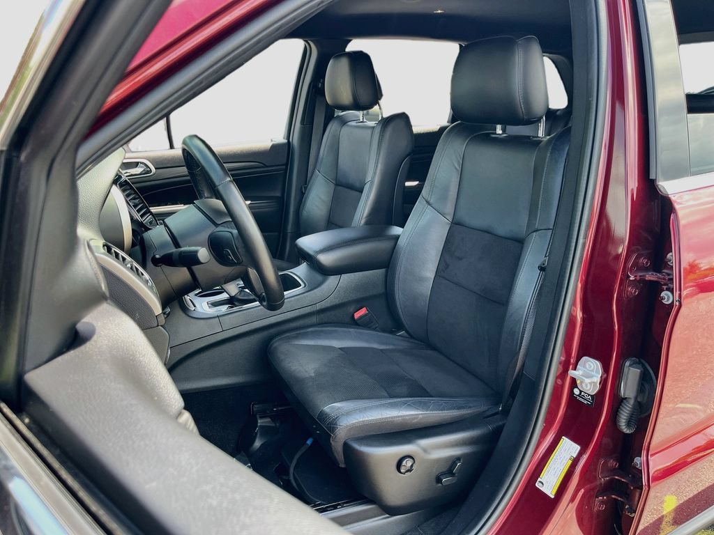 Certified 2022 Jeep Grand Cherokee Laredo X RWD image 21