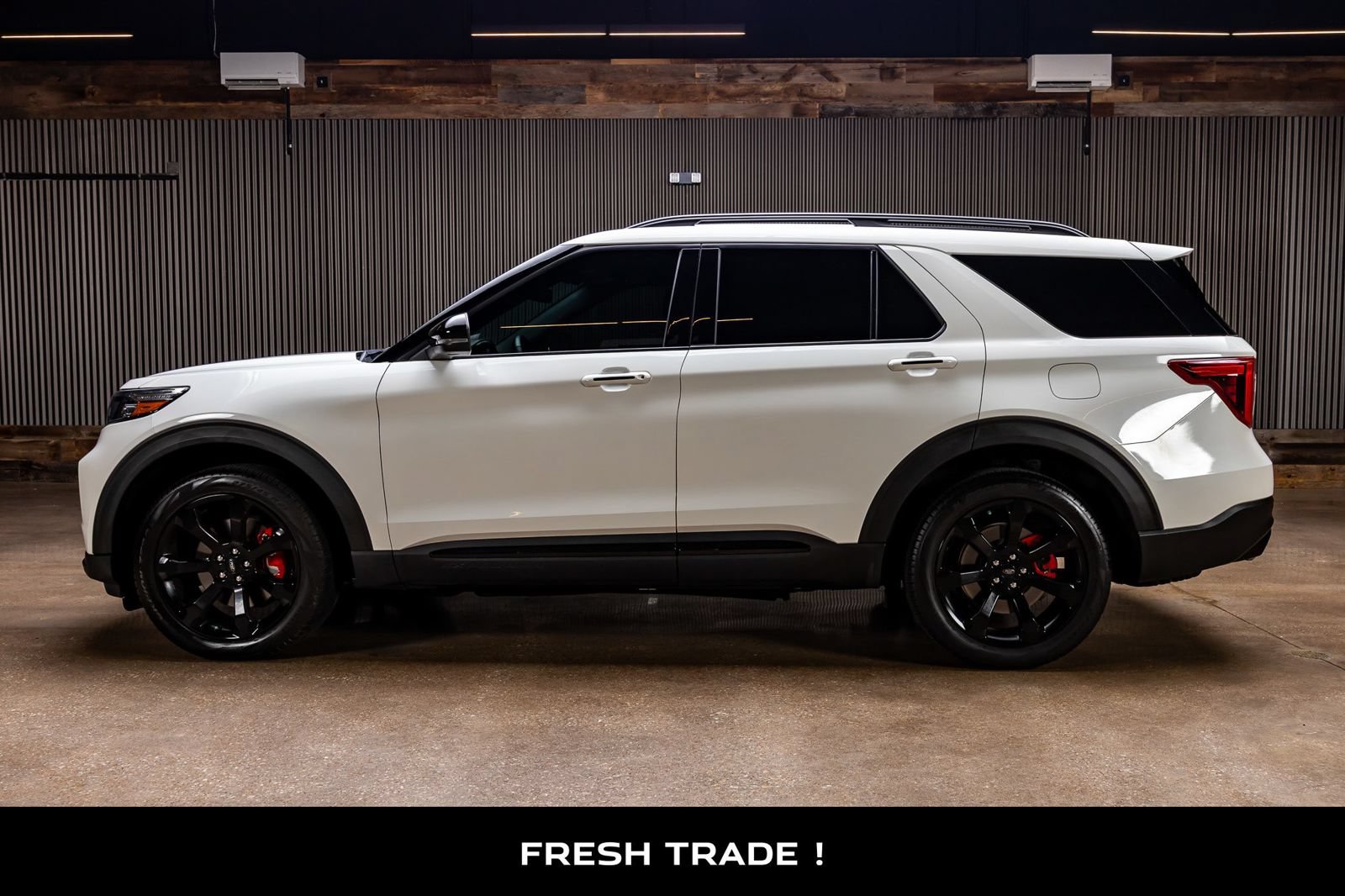 Used 2024 Ford Explorer ST w/ Equipment Group 401A AWD/4WD image 5